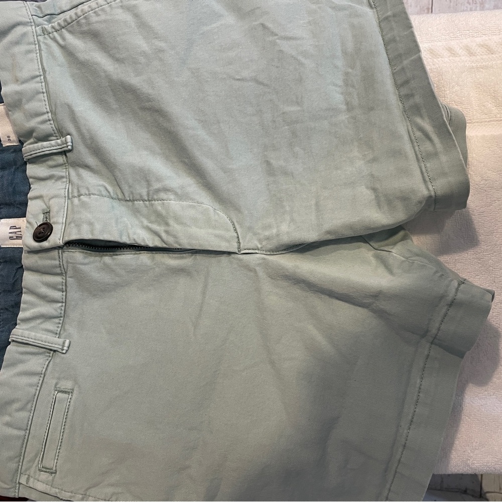 Men's Light Green Shorts